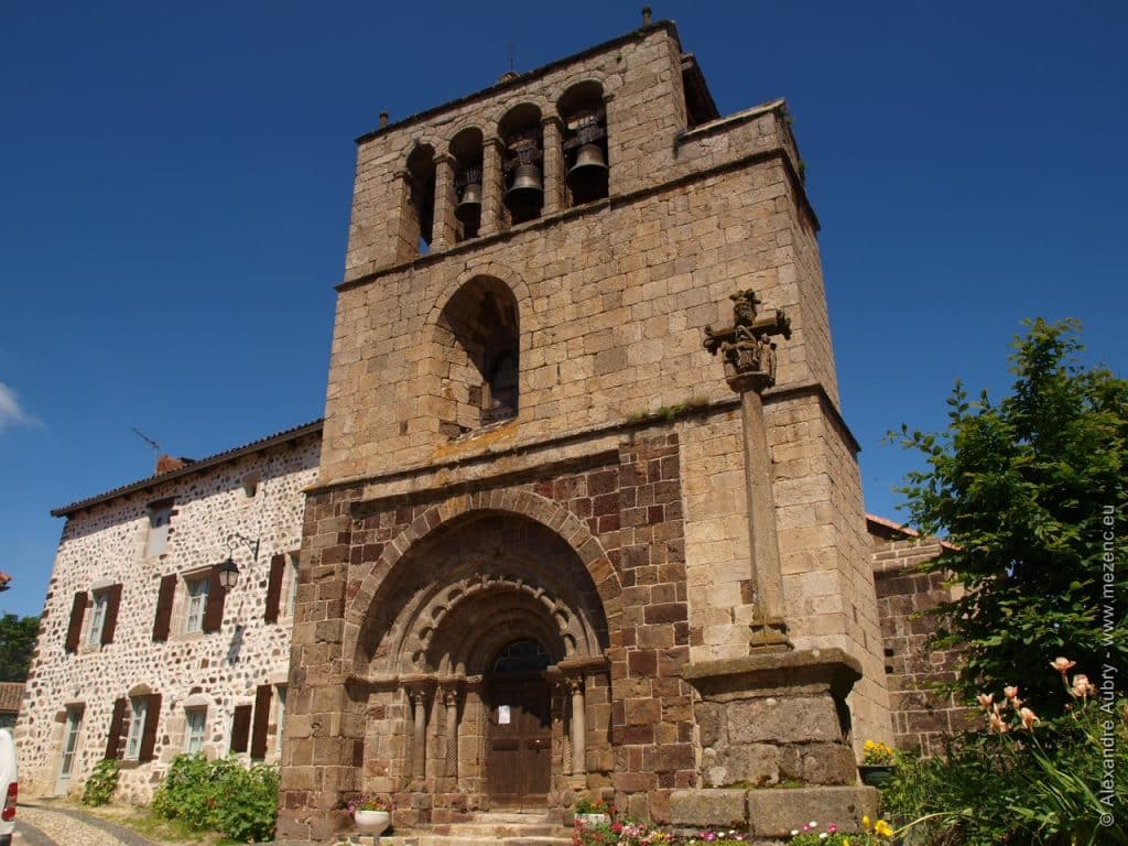 Clocher-peigne de l'église d'Arlempdes