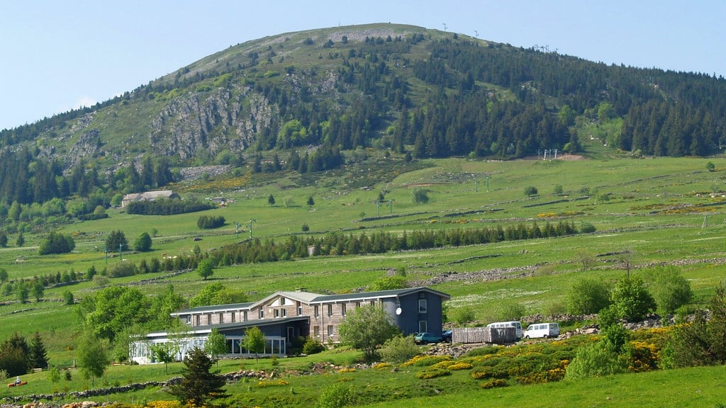 Hôtel La Découverte - le cadre au début de l'été